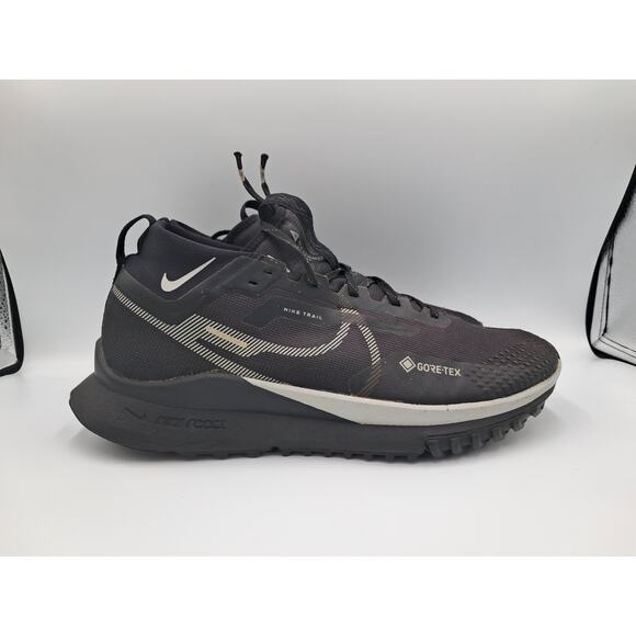 Size 12W - Nike React Pegasus Trail 4 Gore-Tex Black Wolf Grey (Women's) - Picture 6 of 9